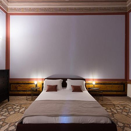 Palazzo Francesco Grassi Bed & Breakfast Aradeo Exterior photo