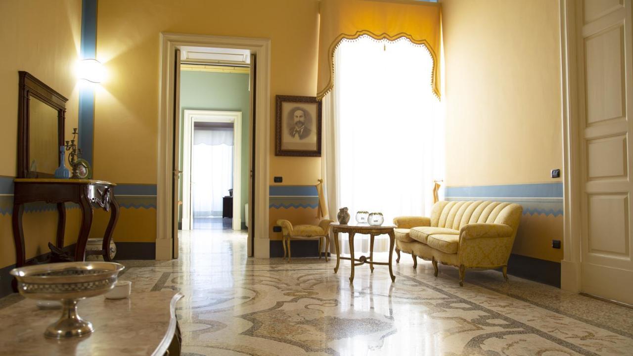 Palazzo Francesco Grassi Bed & Breakfast Aradeo Exterior photo
