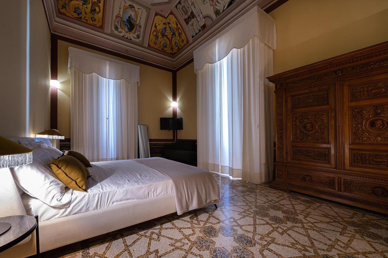 Palazzo Francesco Grassi Bed & Breakfast Aradeo Exterior photo