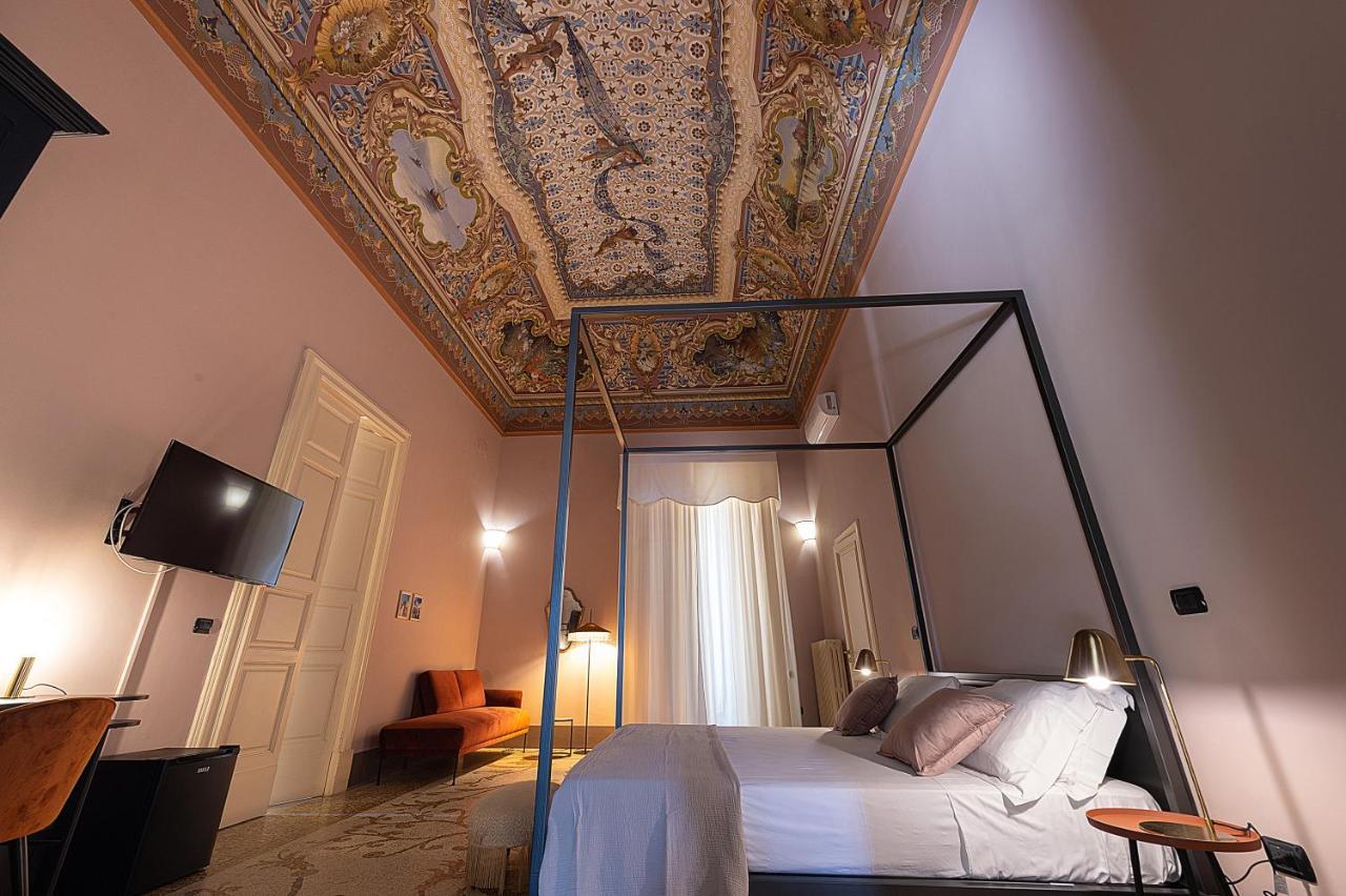 Palazzo Francesco Grassi Bed & Breakfast Aradeo Exterior photo
