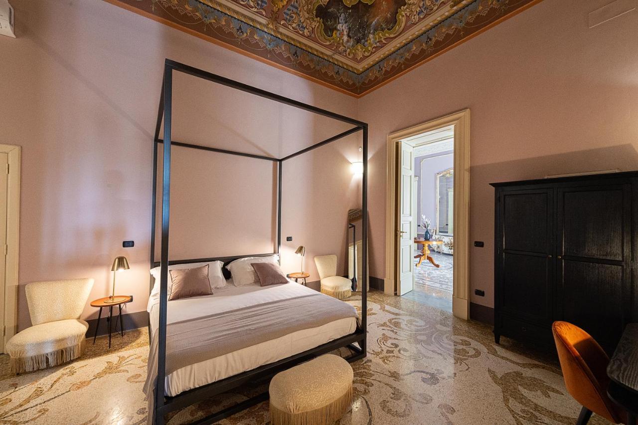 Palazzo Francesco Grassi Bed & Breakfast Aradeo Exterior photo