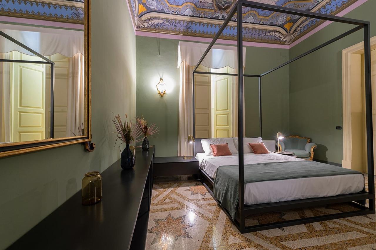 Palazzo Francesco Grassi Bed & Breakfast Aradeo Exterior photo